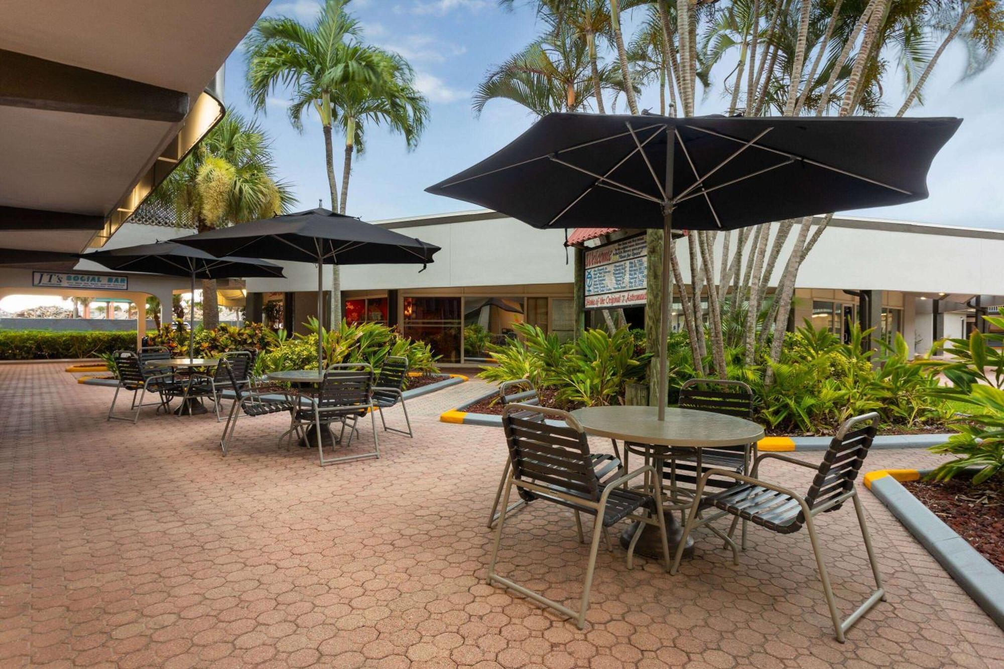 La Quinta Inn By Wyndham Cocoa Beach-Port Canaveral Εξωτερικό φωτογραφία