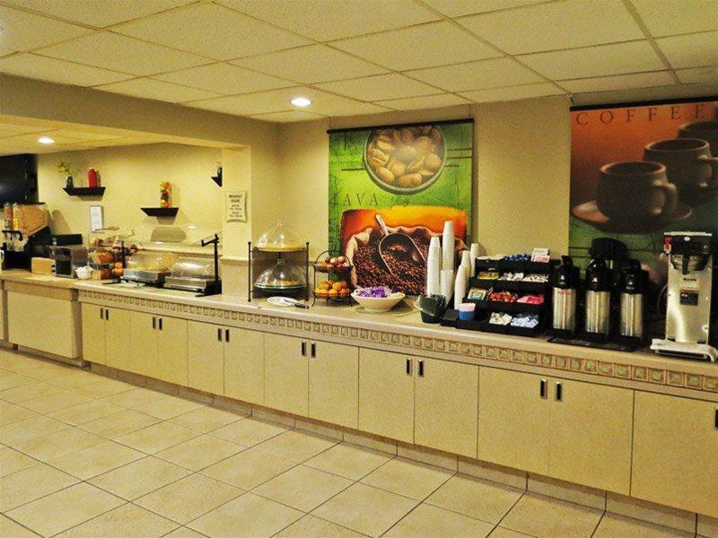 La Quinta Inn By Wyndham Cocoa Beach-Port Canaveral Εστιατόριο φωτογραφία